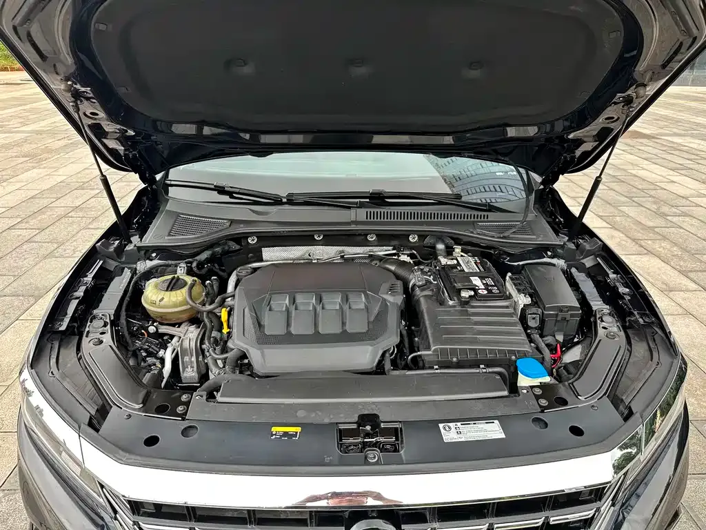 Volkswagen Passat 2021 из CN, фото 5