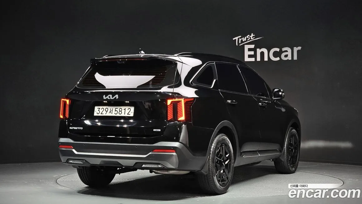 Kia Sorento — фото 6