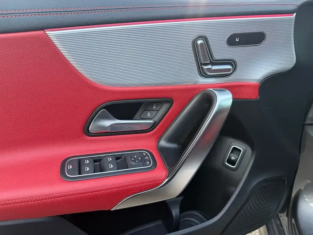 Mercedes-Benz A-Class AMG 2023 из CN, фото 4