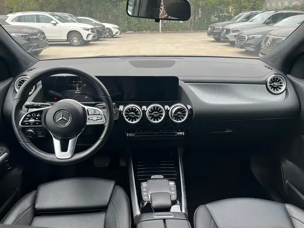 Mercedes-Benz EQA 2023 из CN, фото 3