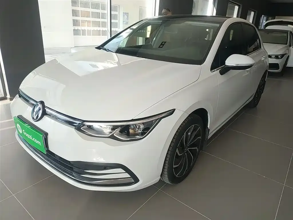 Volkswagen Golf 2022 из CN, фото 1