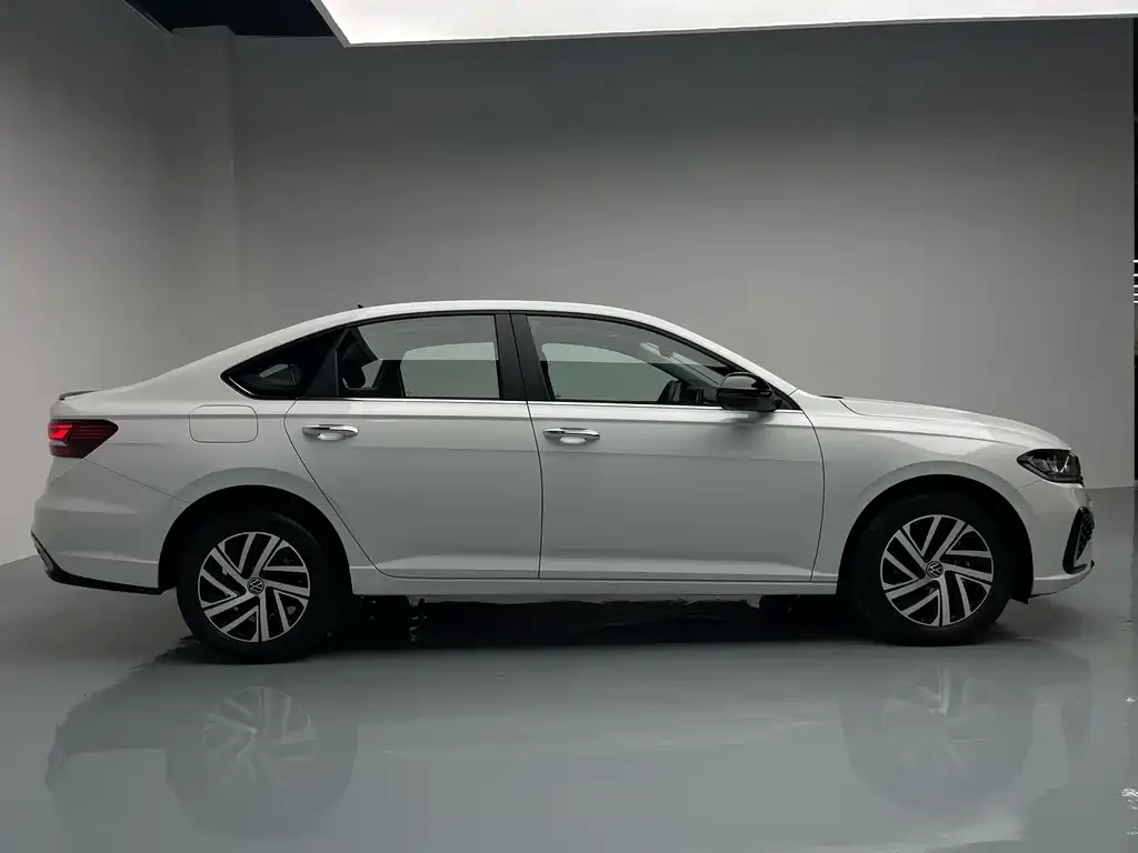 Volkswagen Lavida 2024 из CN, фото 5