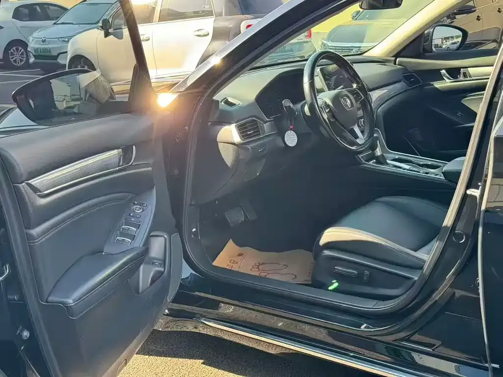 Honda Accord 2021 из CN, фото 5