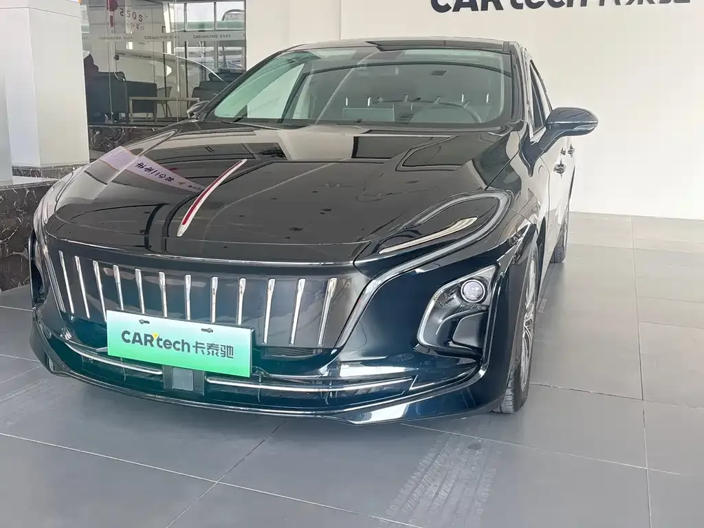 Hongqi E-QM5 2024 из CN, фото 1