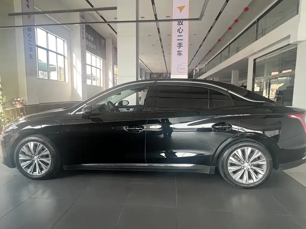 Hongqi E-QM5 2024 из CN, фото 4
