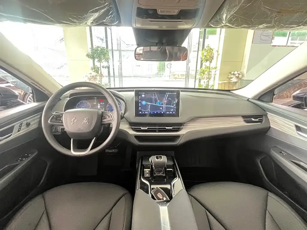 Hongqi E-QM5 2024 из CN, фото 9