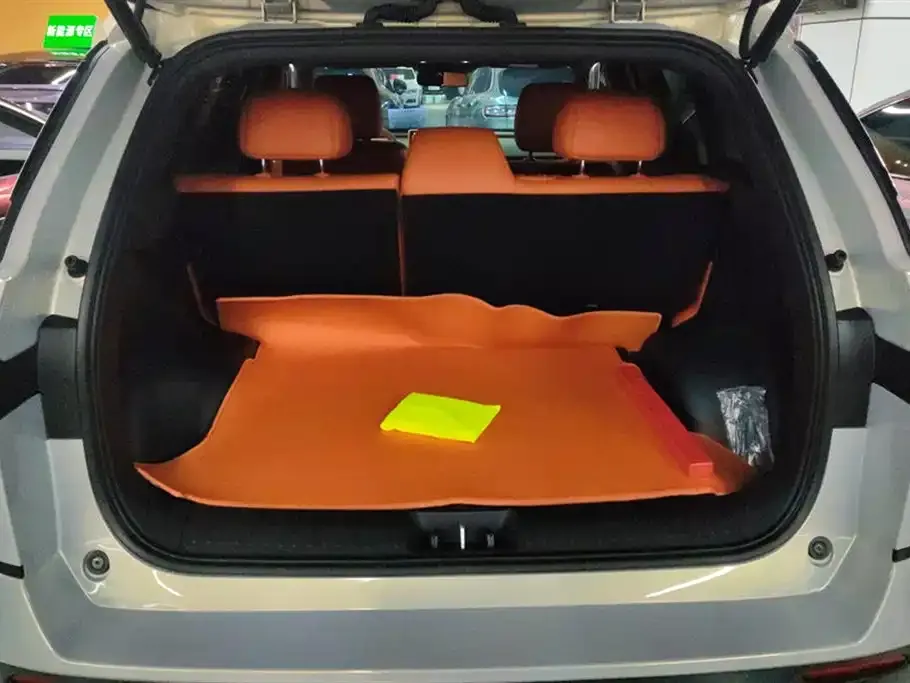 Toyota Platinum 3X 2025 из CN, фото 9