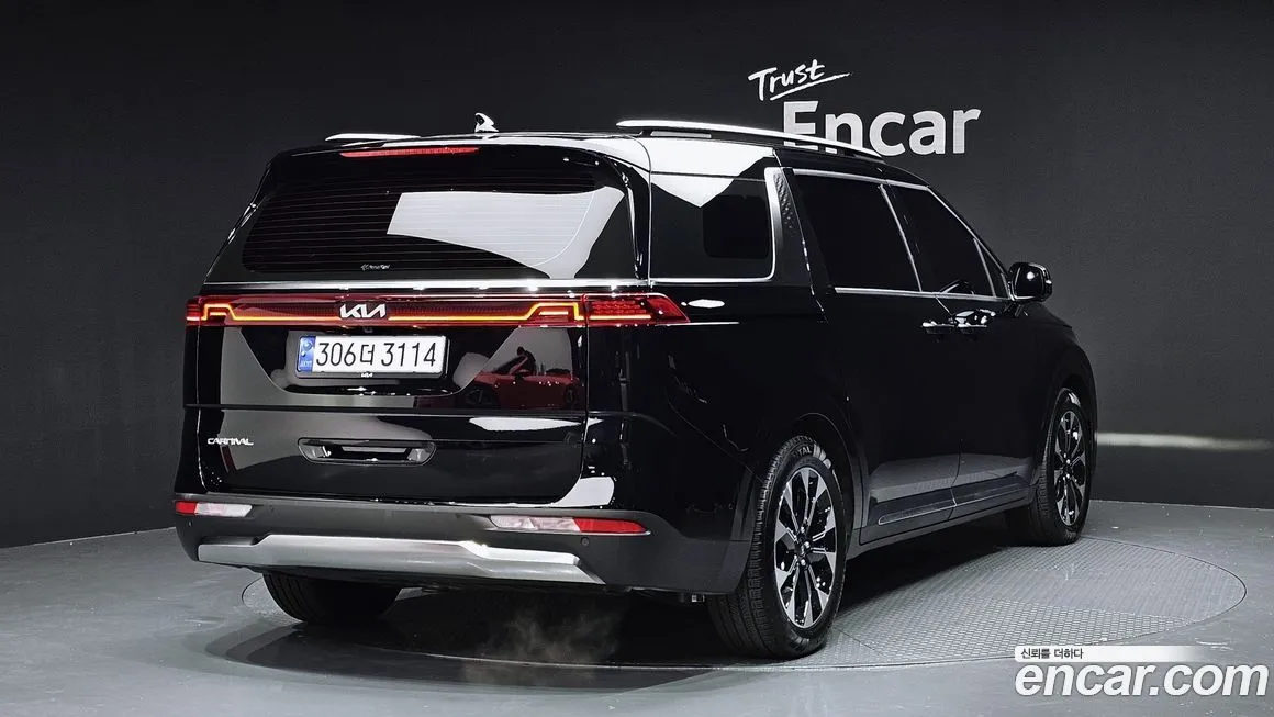 Kia Carnival — фото 2