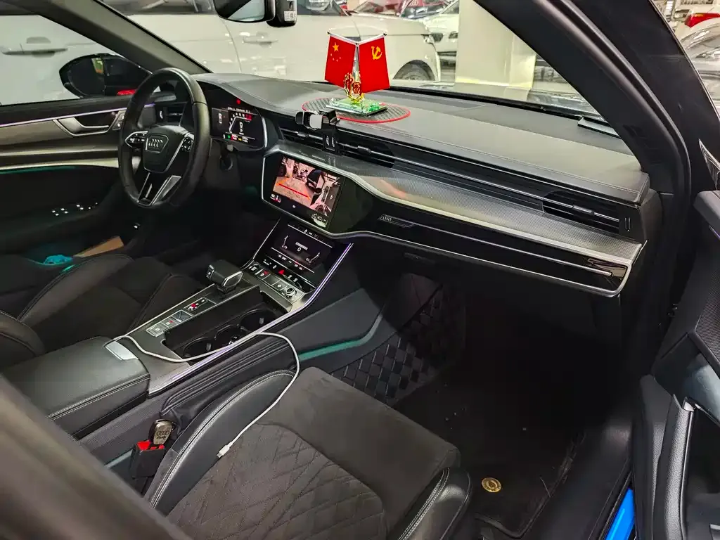 Audi A6L 2025 из CN, фото 2
