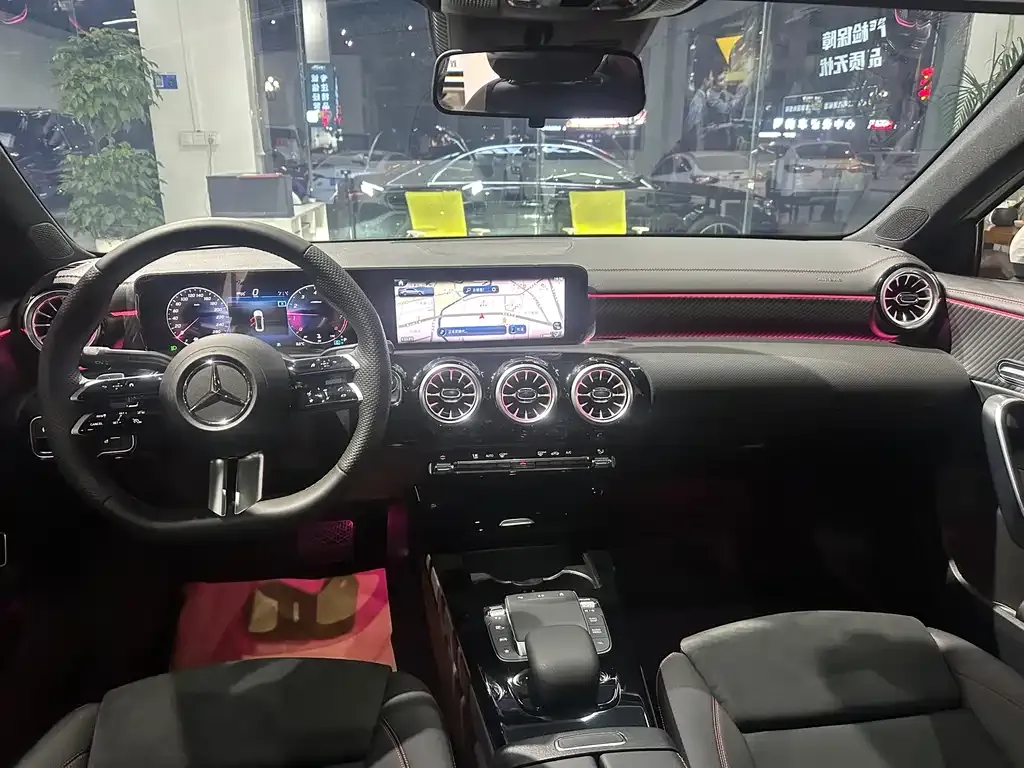 Mercedes-Benz A-Class 2024 из CN, фото 7