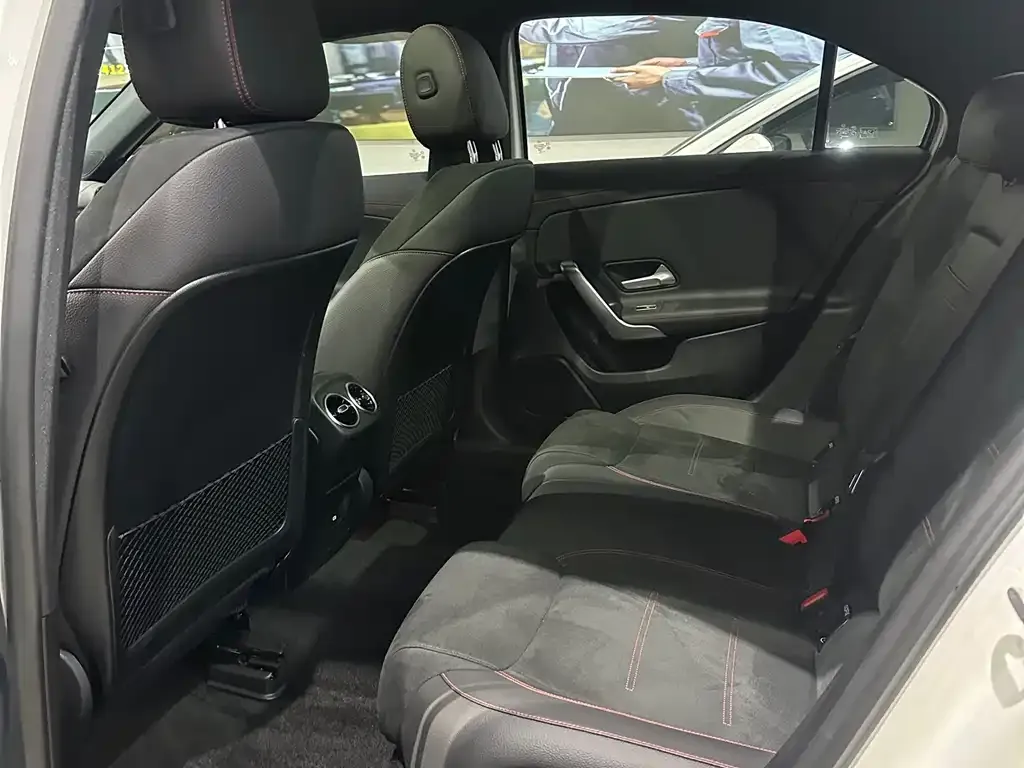 Mercedes-Benz A-Class 2024 из CN, фото 5