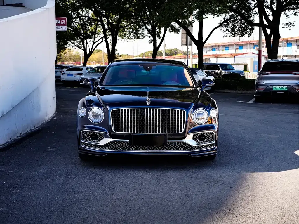 Bentley Flying Spur 2022 из CN, фото 10
