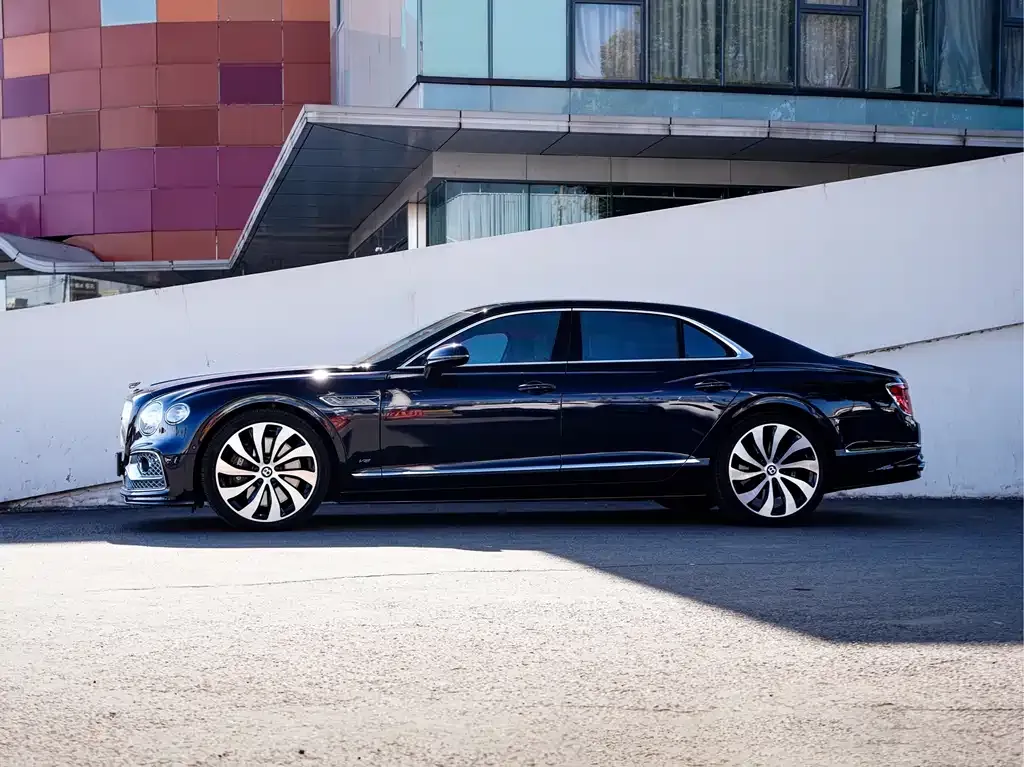 Bentley Flying Spur 2022 из CN, фото 7