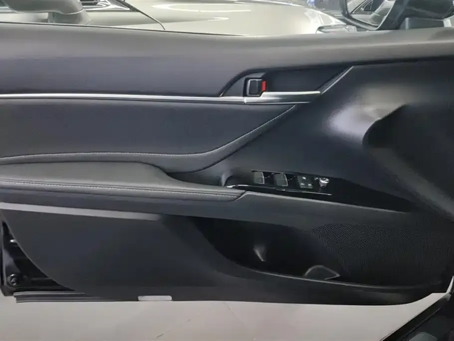 Toyota Camry 2021 из CN, фото 4