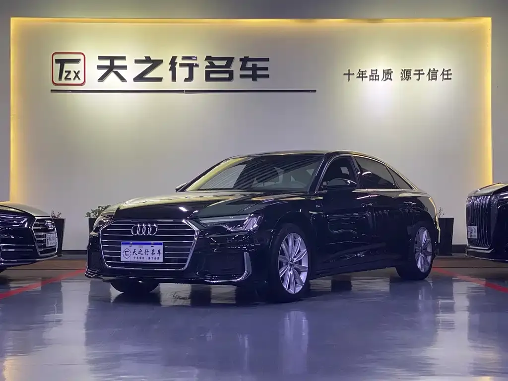 Audi A6L — фото 1