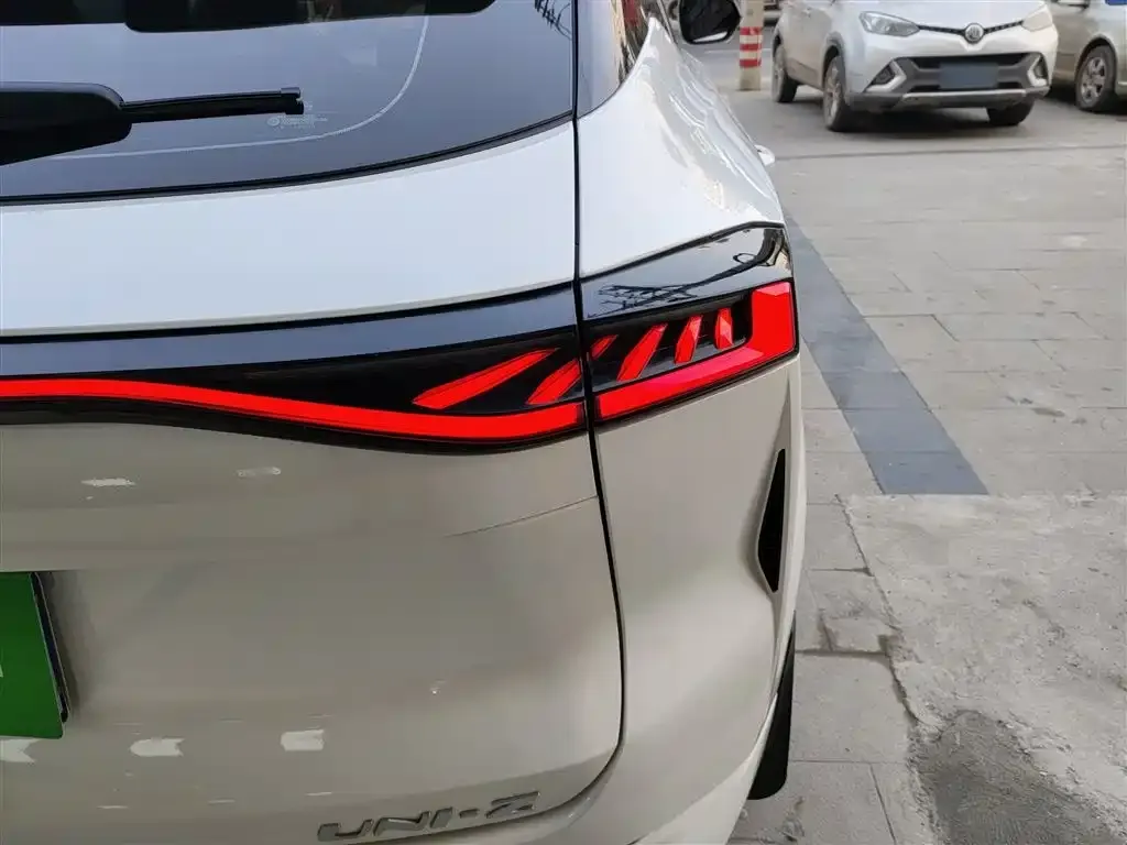 Changan UNI-Z 2025 из CN, фото 8