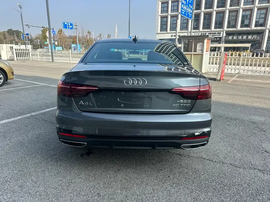 Audi A4L 2024 из CN, фото 8