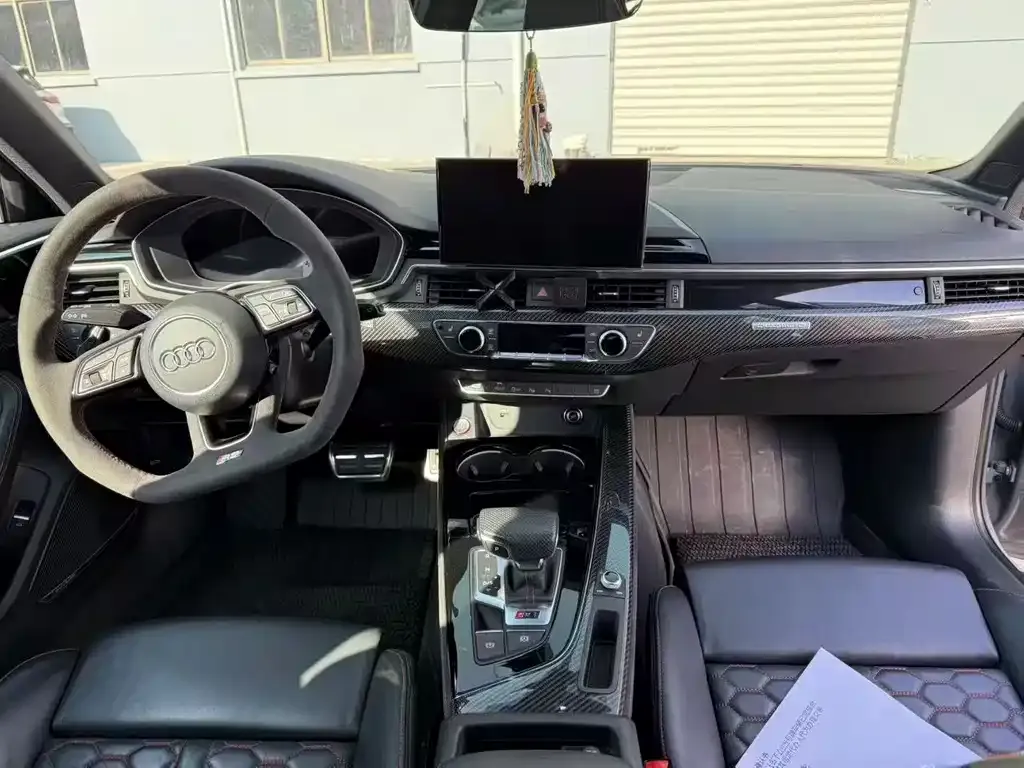 Audi RS 4 2022 из CN, фото 5