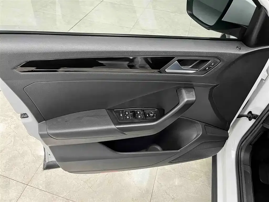 [object Object] T-Roc 2022 из CN, фото 10