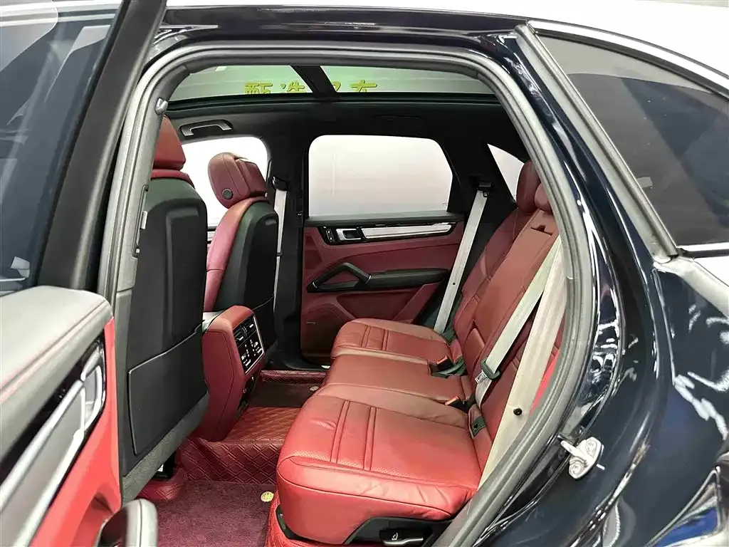 Porsche Cayenne 2023 из CN, фото 3