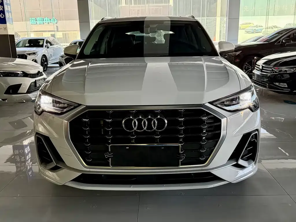 Audi Q3 2022 из CN, фото 3