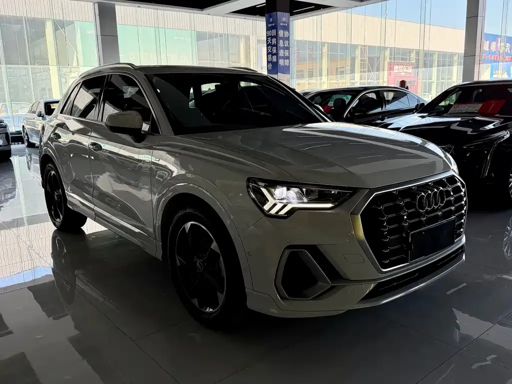 Audi Q3 2022 из CN, фото 2