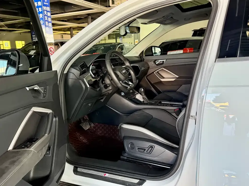 Audi Q3 2022 из CN, фото 4