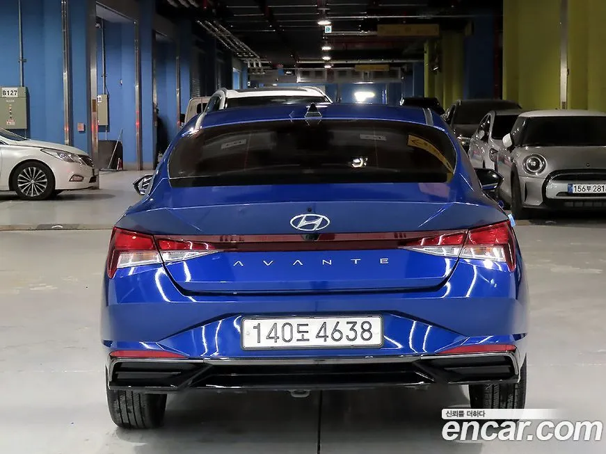 Hyundai AVANTE — фото 3