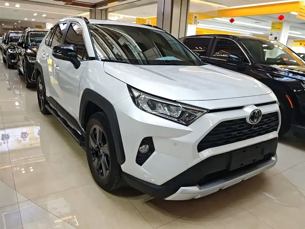 Toyota RAV4 2022 из CN, фото 3