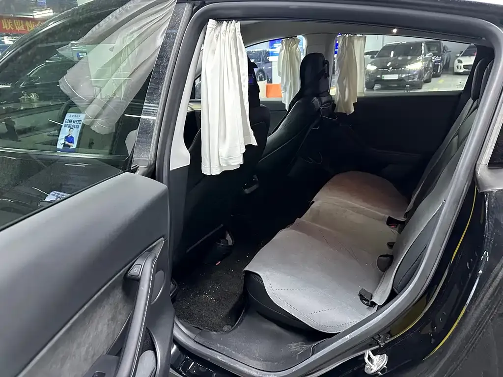 Tesla Model Y 2023 из CN, фото 6