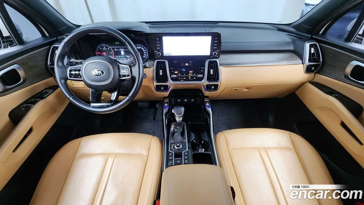 Kia Sorento — фото 9