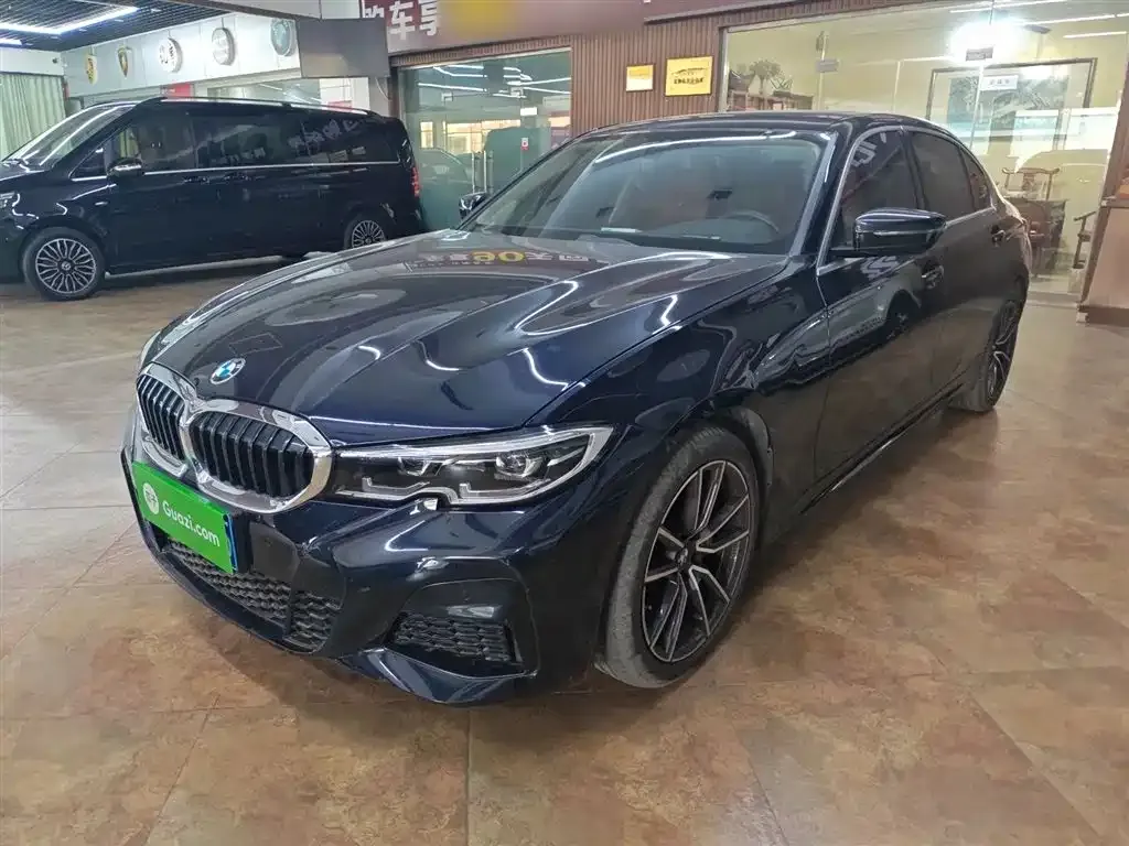 BMW 3 Series 2021 из CN, фото 1