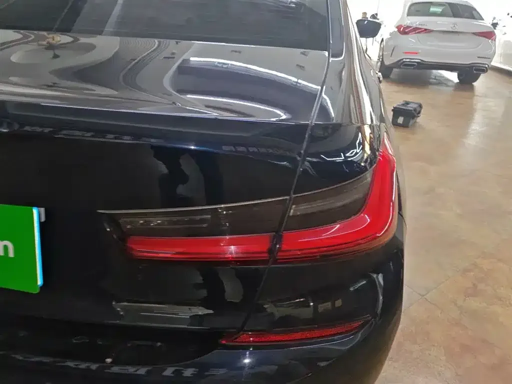BMW 3 Series 2021 из CN, фото 3