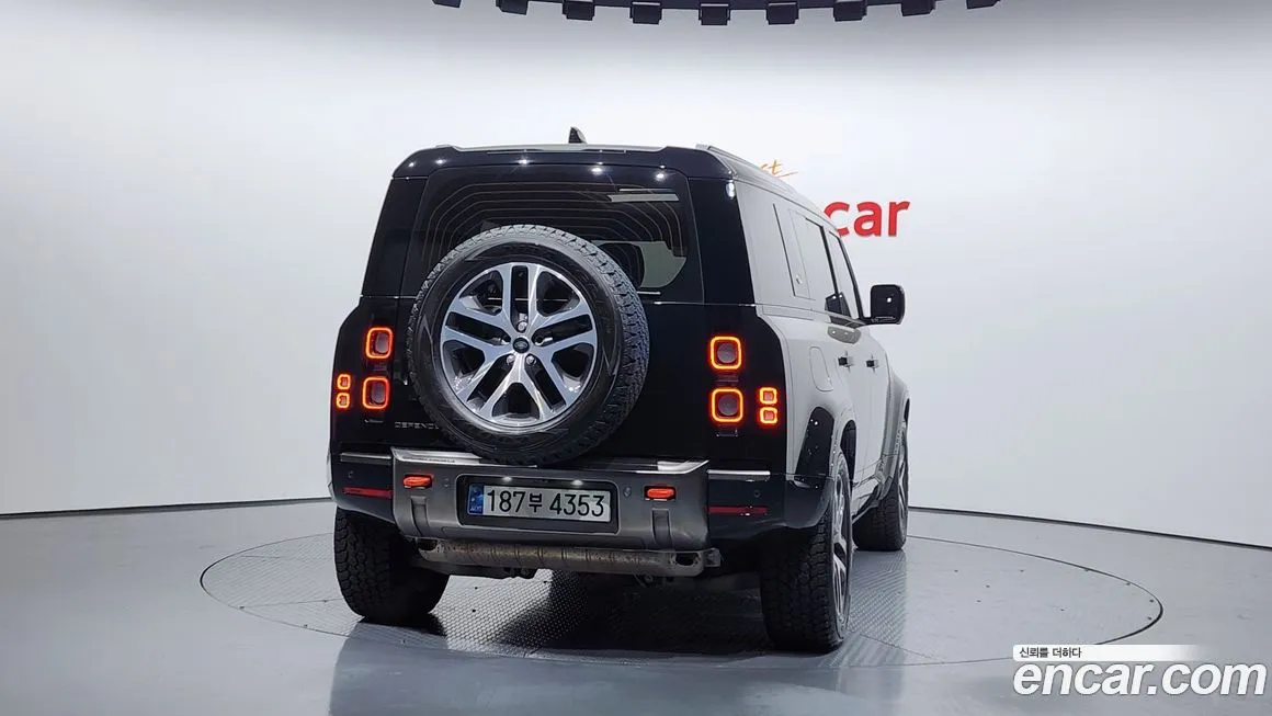 Land Rover Defender 2024 из KR, фото 4