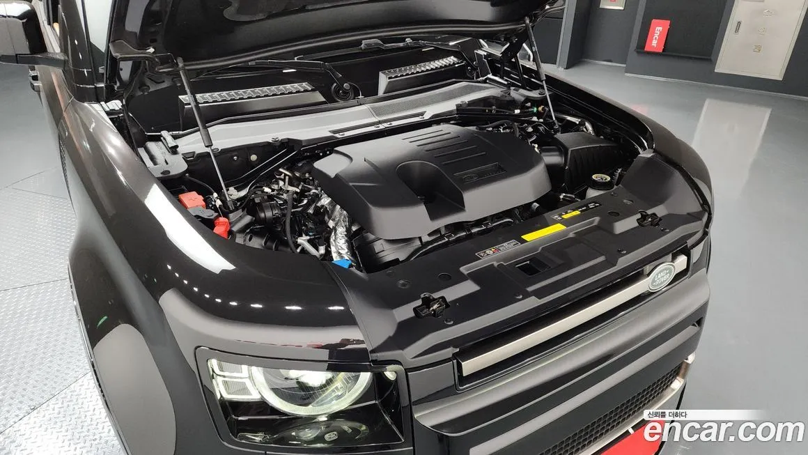 Land Rover Defender 2024 из KR, фото 8