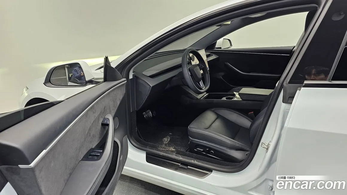 Tesla Model 3 2024 из KR, фото 6