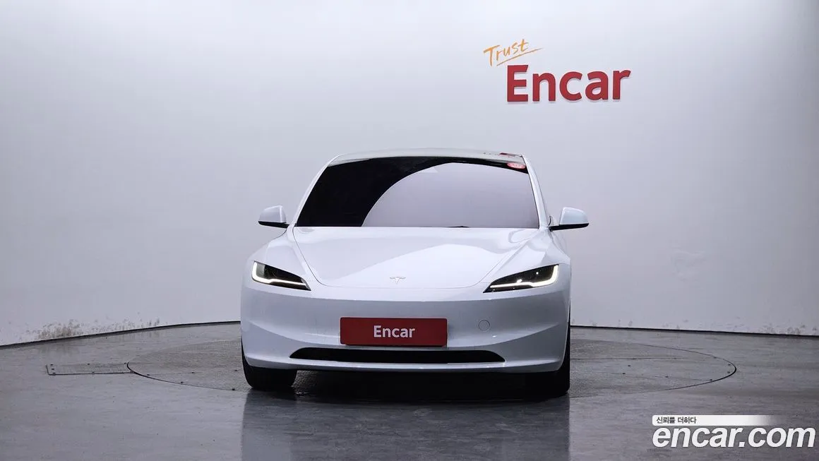 Tesla Model 3 2024 из KR, фото 2