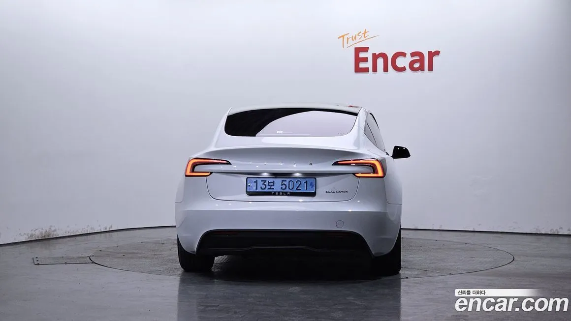 Tesla Model 3 2024 из KR, фото 10