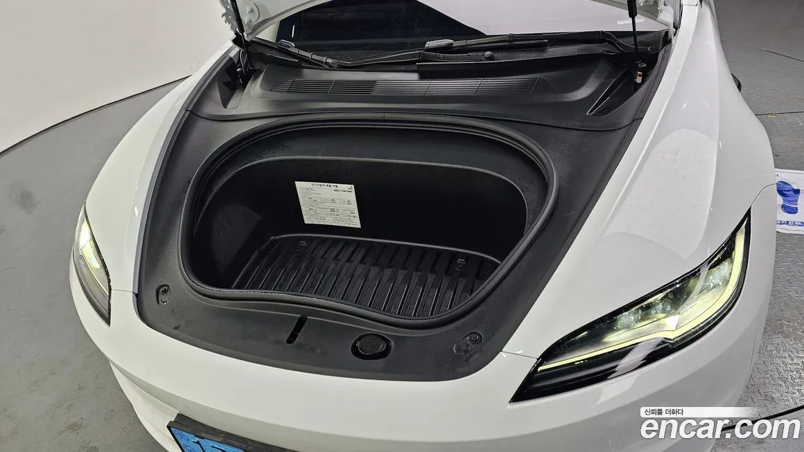 Tesla Model 3 2024 из KR, фото 3
