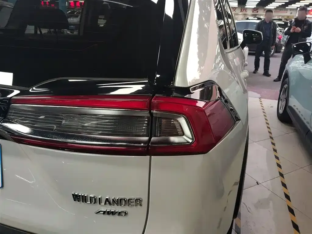 Toyota Wildlander 2023 из CN, фото 3