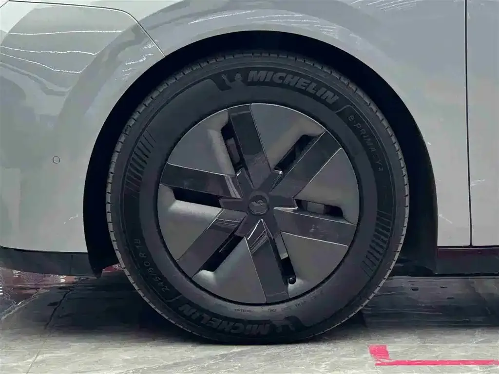 Li Auto MEGA 2024 из CN, фото 4