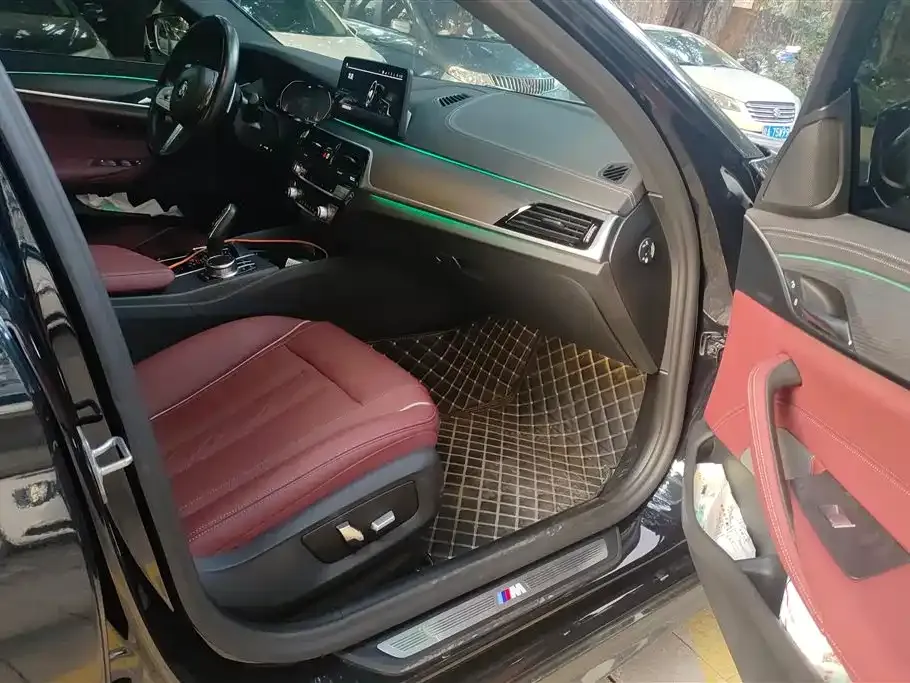 BMW 5 Series 2022 из CN, фото 5