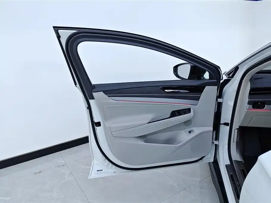Volkswagen ID.7 VIZZION 2023 из CN, фото 4