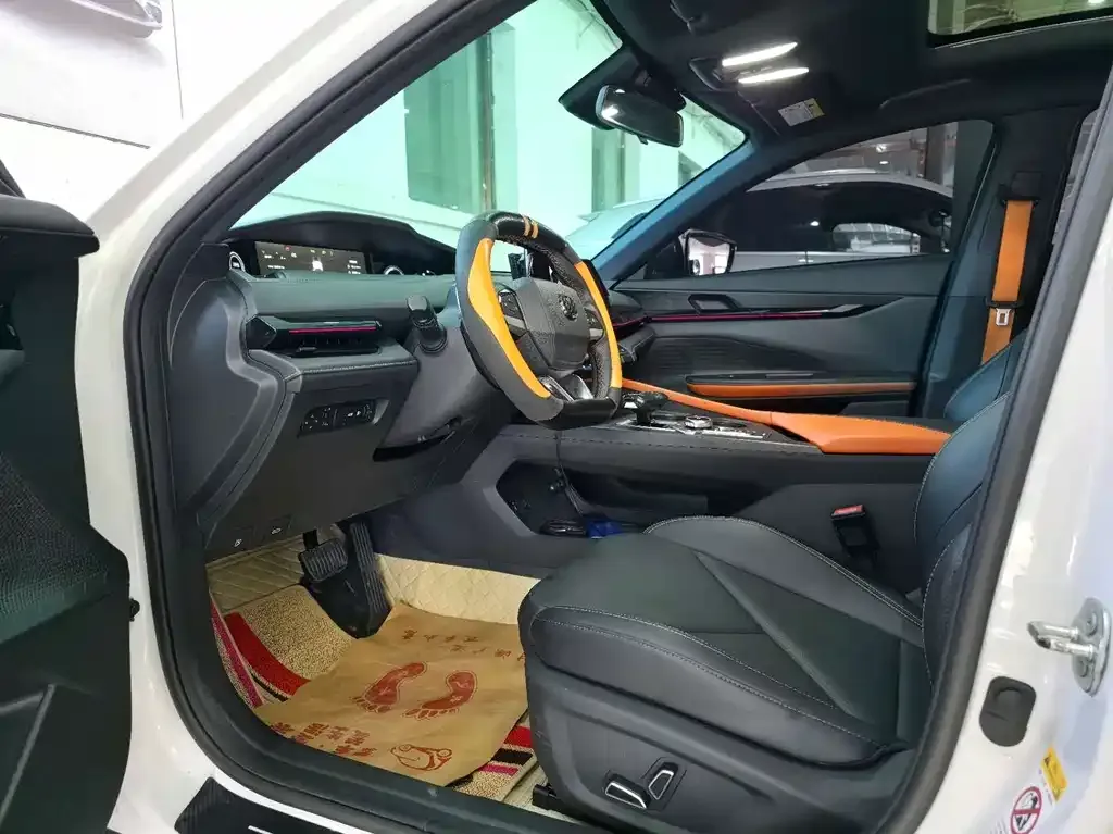 Changan UNI-V 2023 из CN, фото 2