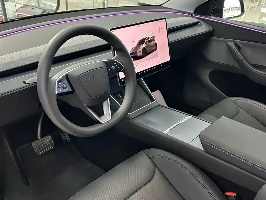 Tesla Model Y 2025 из CN, фото 6