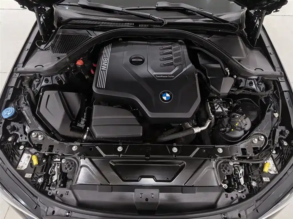 BMW 3 Series 2024 из CN, фото 10