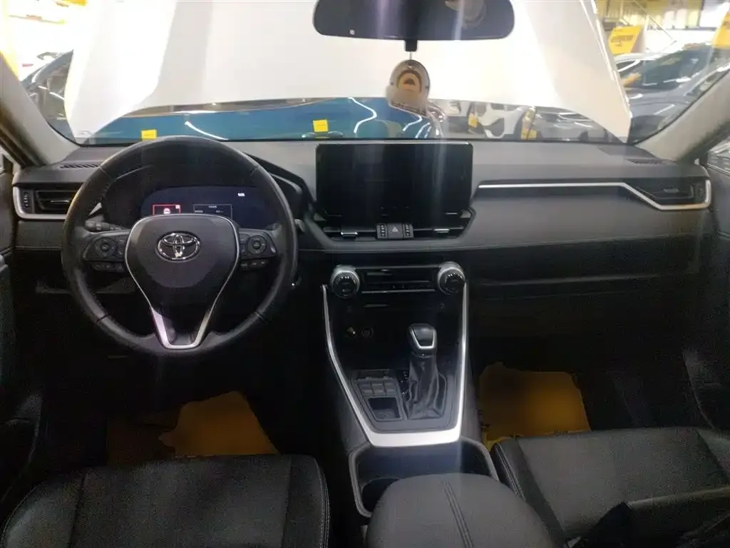 Toyota Wildlander 2023 из CN, фото 4