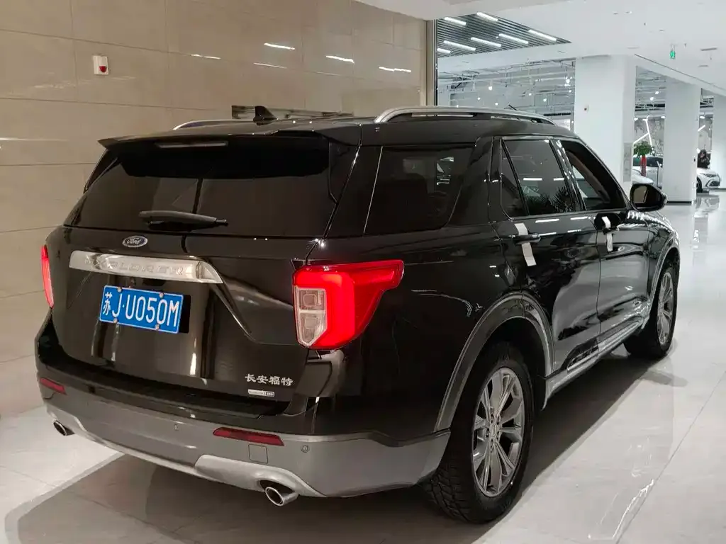 Ford Explorer 2022 из CN, фото 6