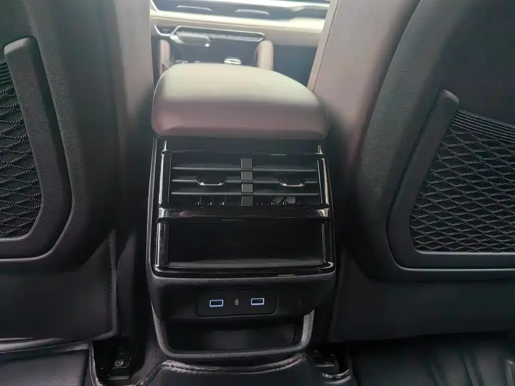 Geely Xingyue L 2022 из CN, фото 5