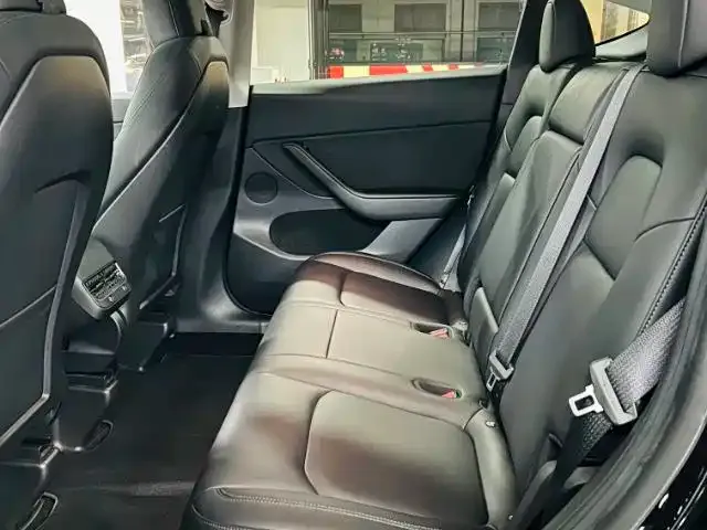 Tesla Model Y 2022 из CN, фото 2